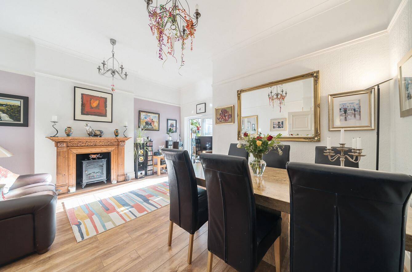 Queens Road, Sketty, Swansea, SA2 0SD